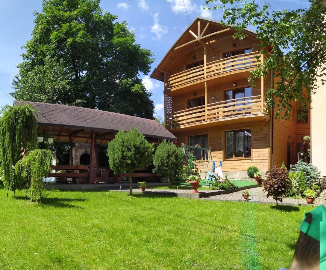 Guest House Shafran Iaremcea Exterior foto