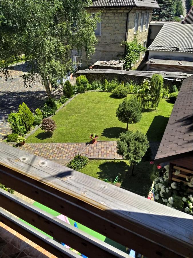 Guest House Shafran Iaremcea Exterior foto