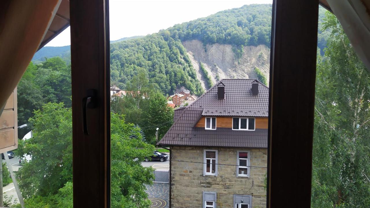 Guest House Shafran Iaremcea Exterior foto