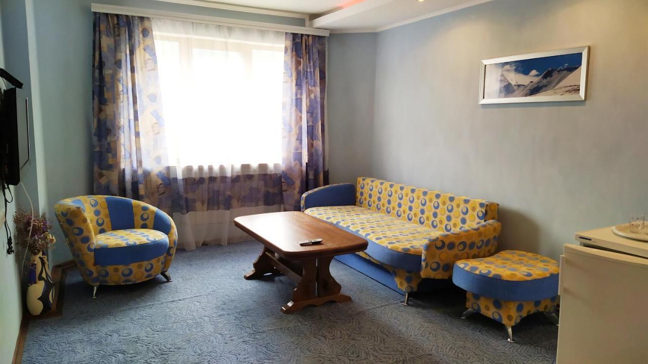 Guest House Shafran Iaremcea Exterior foto