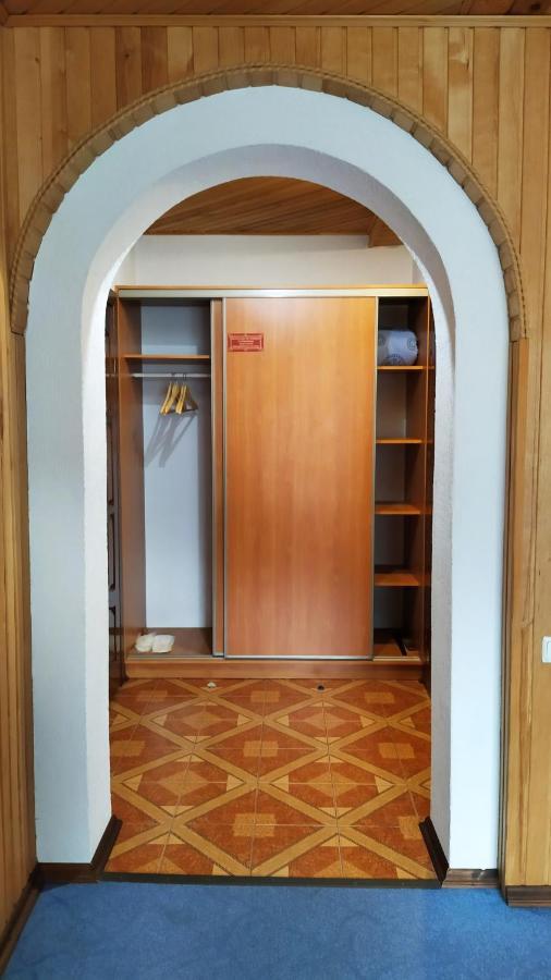 Guest House Shafran Iaremcea Exterior foto