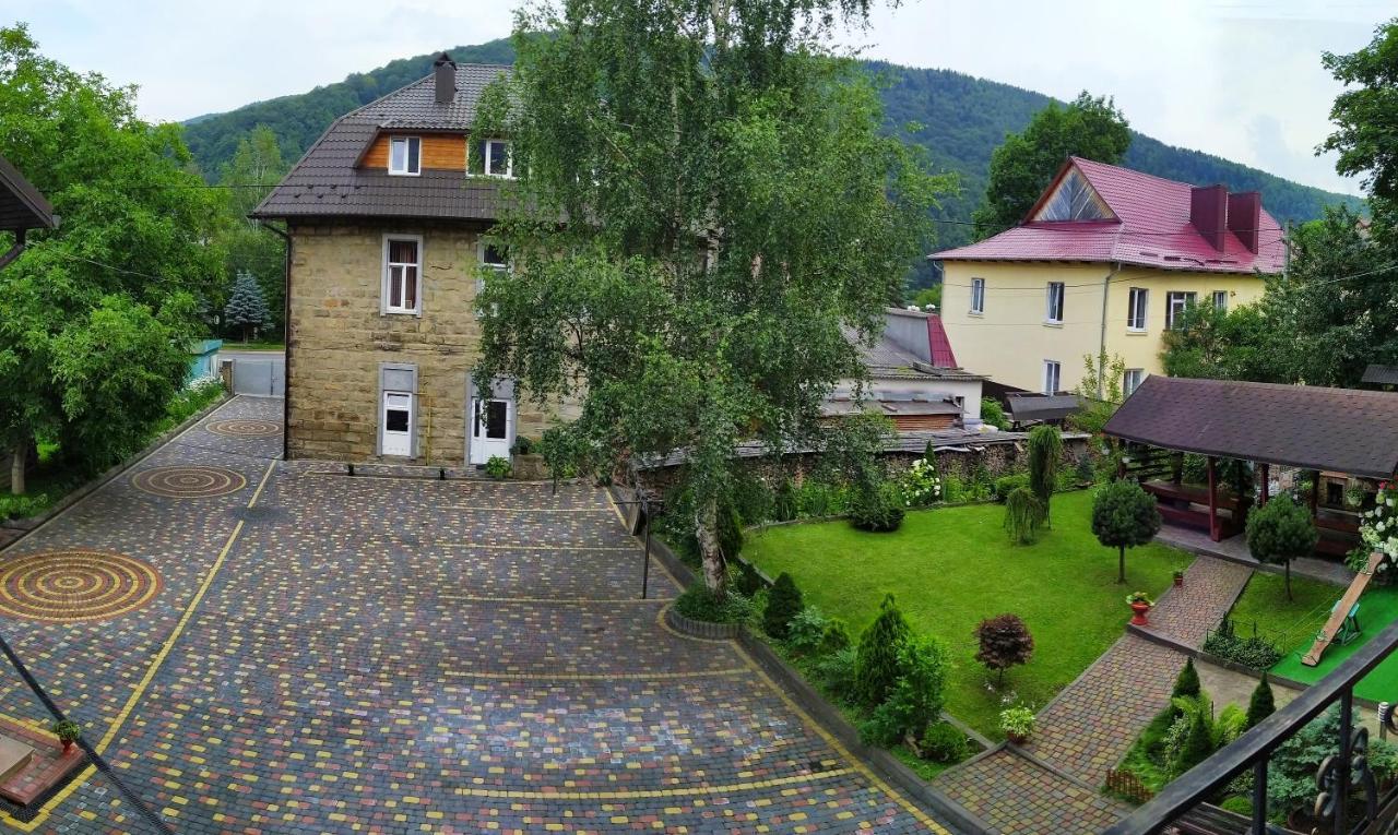 Guest House Shafran Iaremcea Exterior foto