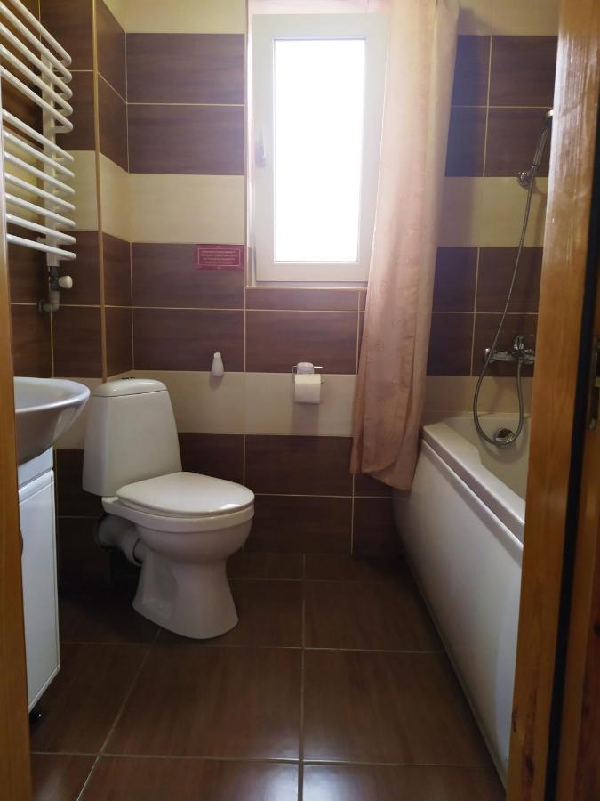 Guest House Shafran Iaremcea Exterior foto