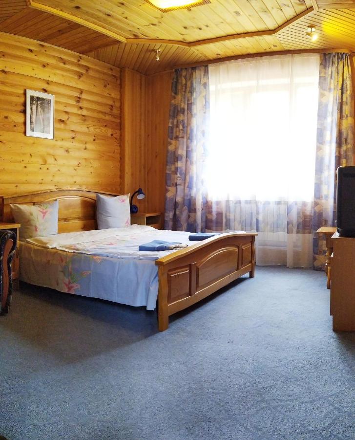 Guest House Shafran Iaremcea Exterior foto