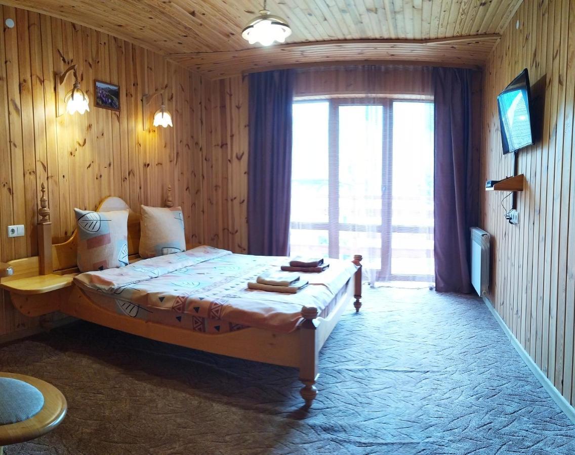Guest House Shafran Iaremcea Exterior foto