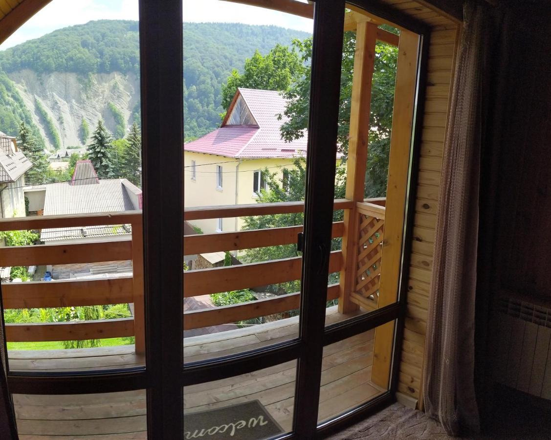 Guest House Shafran Iaremcea Exterior foto