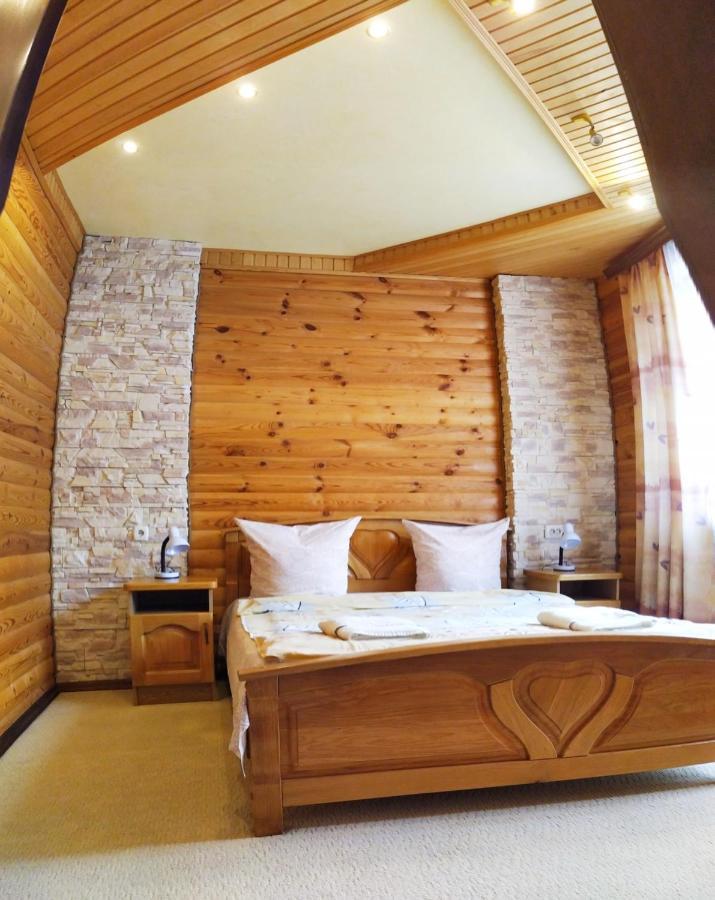 Guest House Shafran Iaremcea Exterior foto